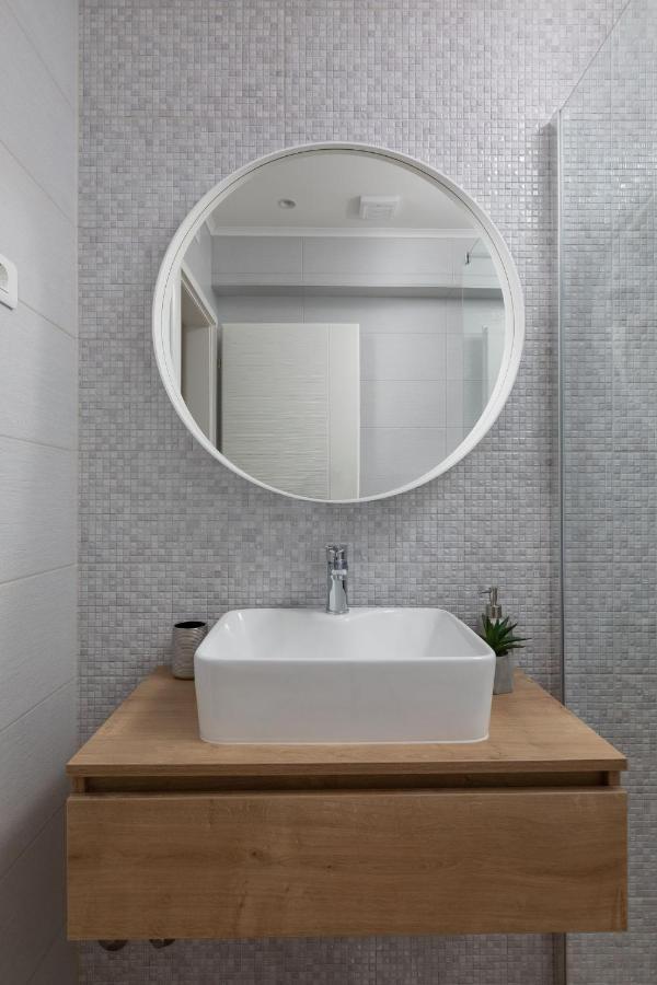 Ivmalu Apartments Tučepi Екстериор снимка
