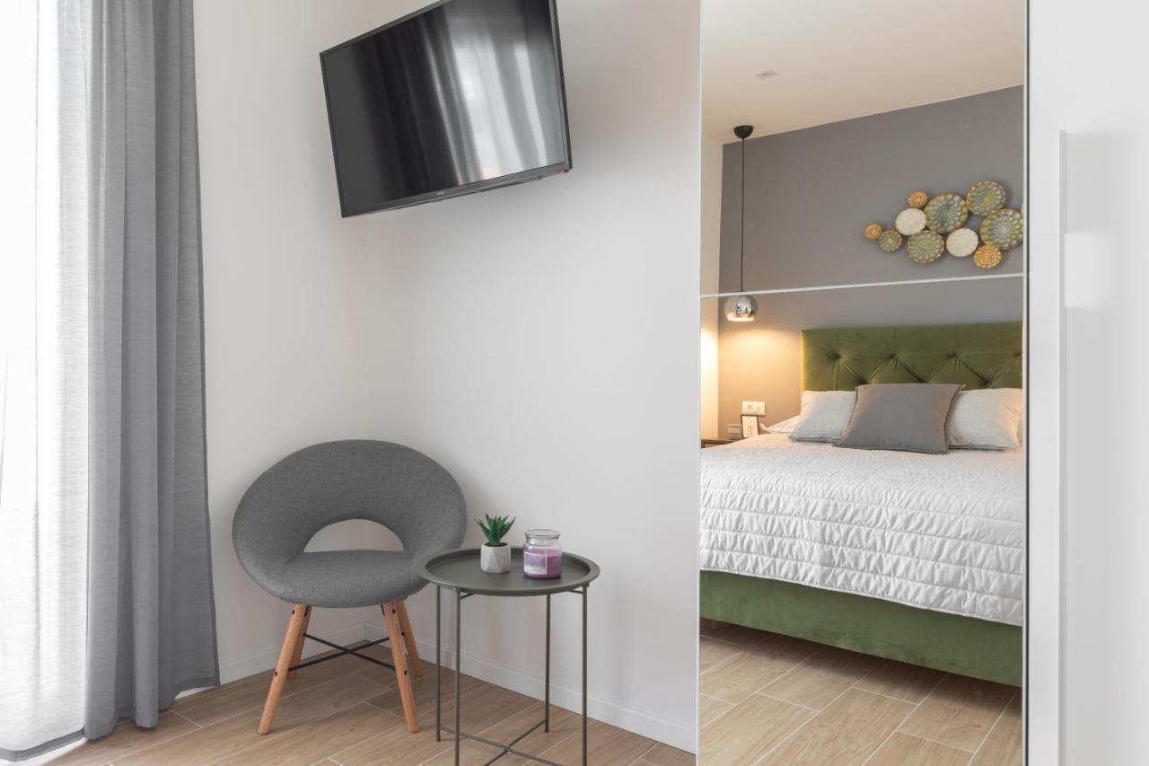 Ivmalu Apartments Tučepi Екстериор снимка