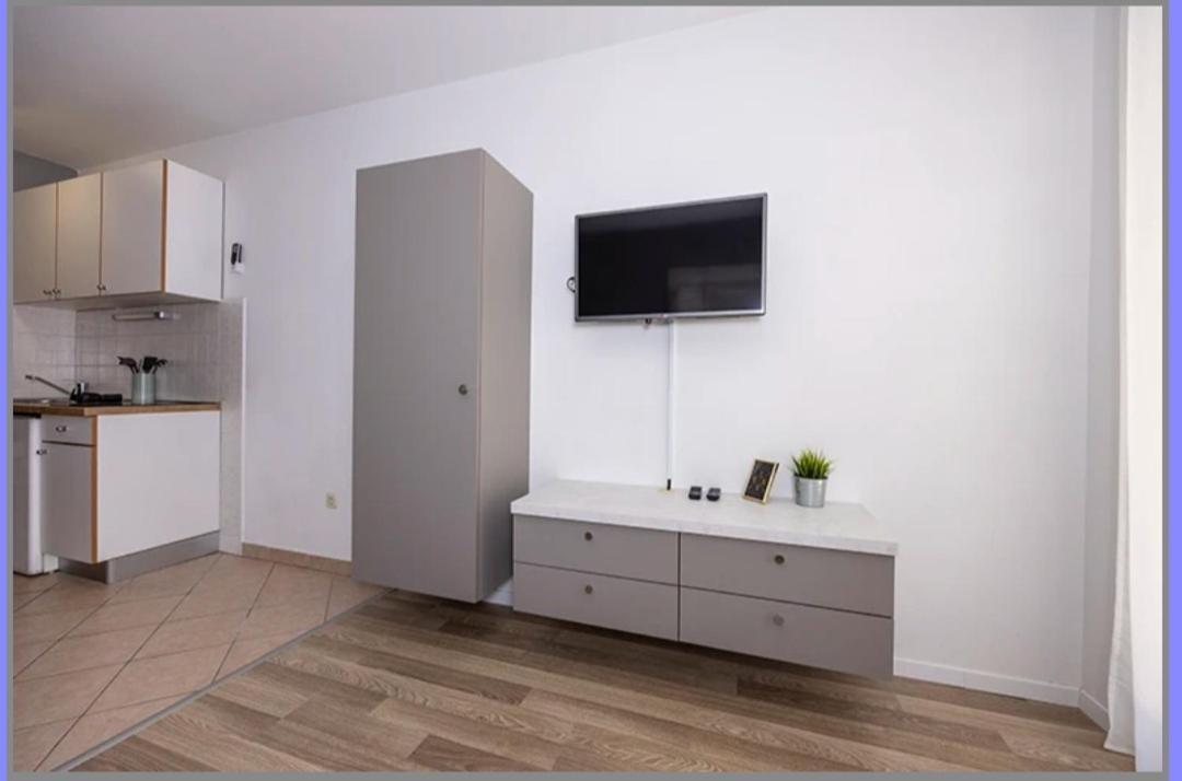 Ivmalu Apartments Tučepi Екстериор снимка