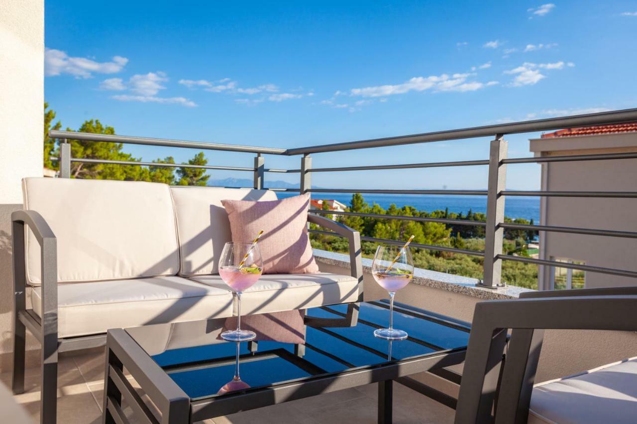 Ivmalu Apartments Tučepi Екстериор снимка